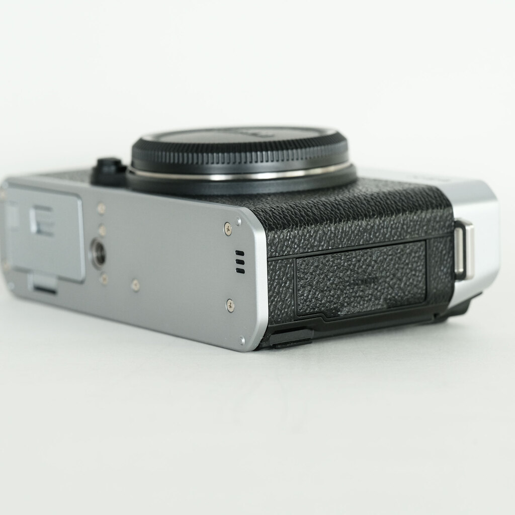 FUJIFILM X-E4 FUJIFILM X-E4