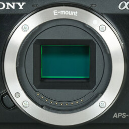 SONY α6000(ILCE-6000) SONY α6000(ILCE-6000)