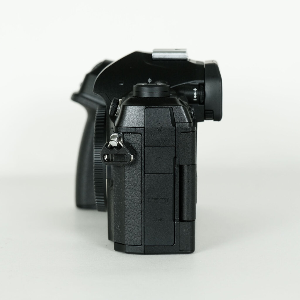 OM SYSTEM OM-1 OM SYSTEM OM-1