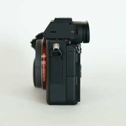SONY α7 III(ILCE-7M3) SONY α7 III(ILCE-7M3)