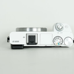SONY α6000(ILCE-6000) SONY α6000(ILCE-6000)