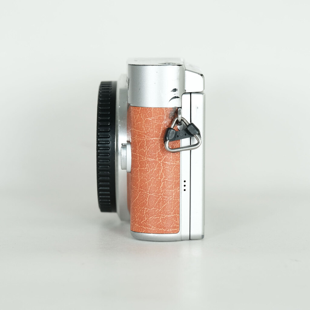 Panasonic LUMIX DC-GF10 ボディ オレンジ Panasonic LUMIX DC-GF10 ボディ オレンジ