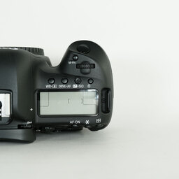 Canon EOS 5D Mark IV Canon EOS 5D Mark IV