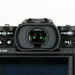 FUJIFILM X-H1 FUJIFILM X-H1