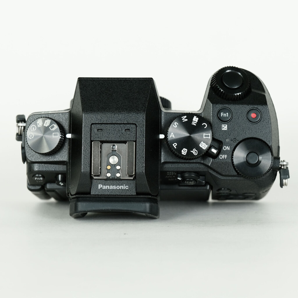 Panasonic LUMIX DMC-G7 ボディ