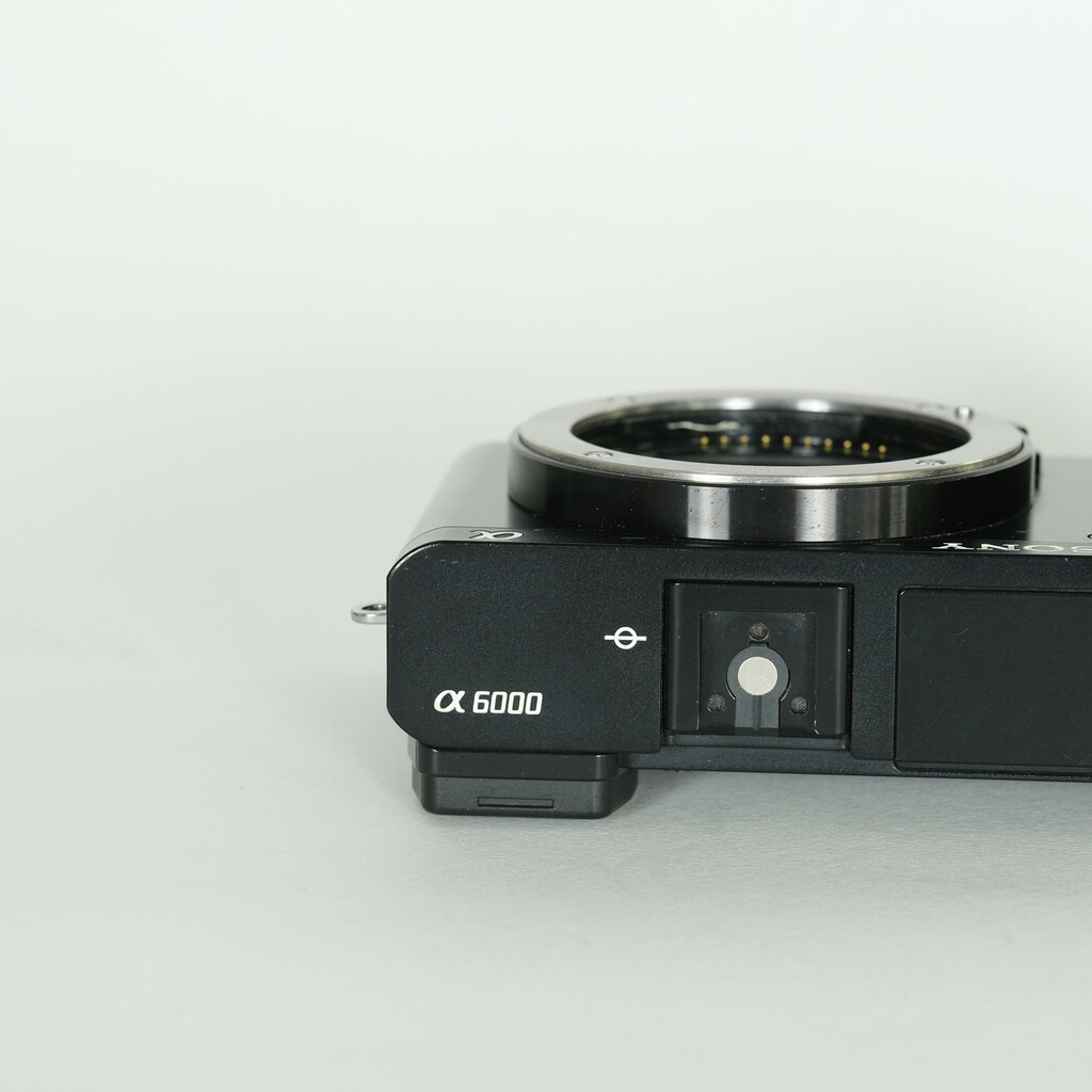 SONY α6000(ILCE-6000) SONY α6000(ILCE-6000)