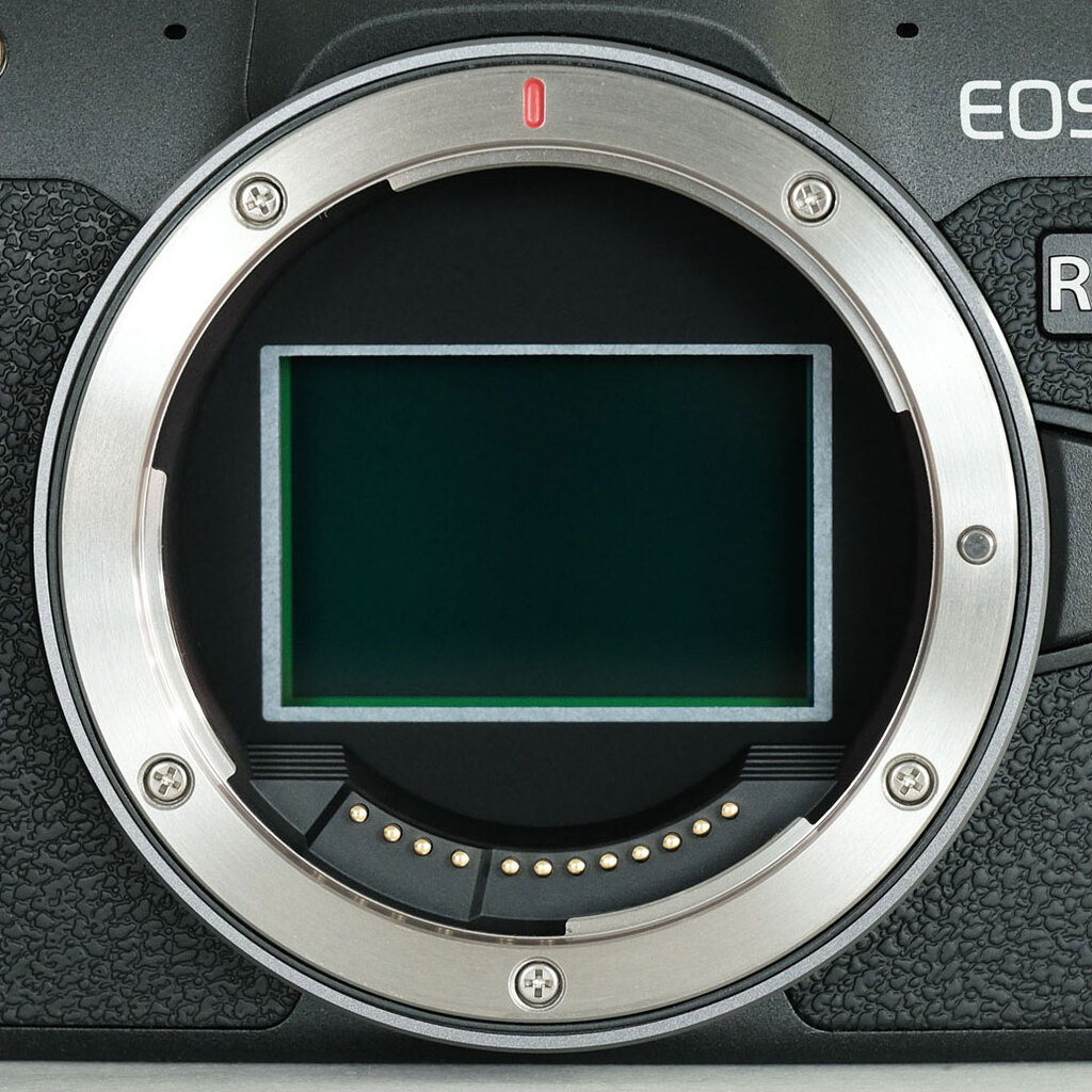 Canon EOS R8 Canon EOS R8