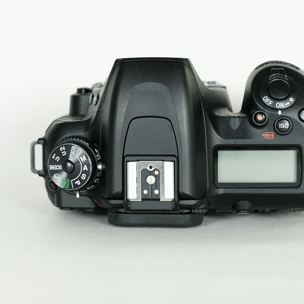 Nikon D7500の出品 | ONE SCENE（ワンシーン）