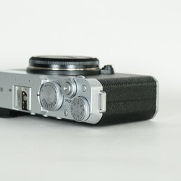 FUJIFILM X-E4 FUJIFILM X-E4