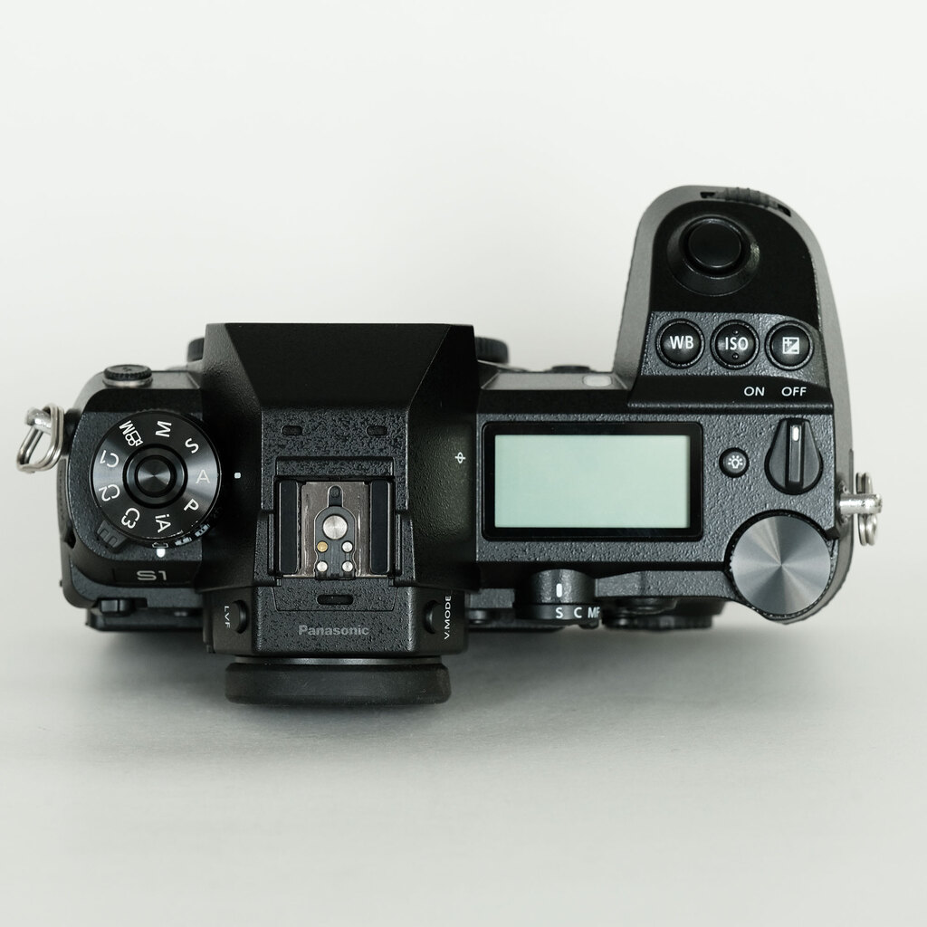 綺麗 Panasonic LUMIX DC-S1 シャッター数約6500回 綺麗 Panasonic LUMIX DC-S1 シャッター数約6500回（赤城耕一の