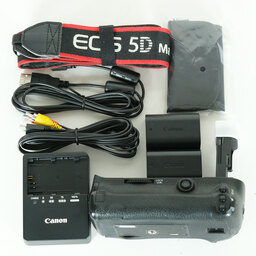 Canon EOS 5D Mark III Canon EOS 5D Mark III