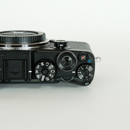 OLYMPUS PEN-F OLYMPUS PEN-F