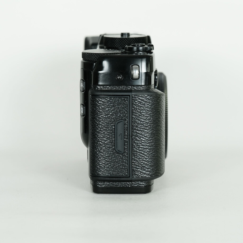 FUJIFILM X-Pro2 FUJIFILM X-Pro2