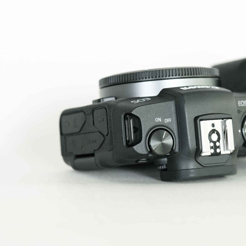 Canon EOS RP Canon EOS RP