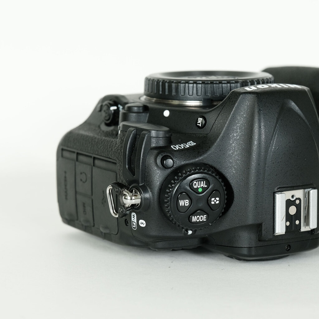 Nikon D500 ボディ 液晶美品 シャッター36090回 動作良好 Amazon