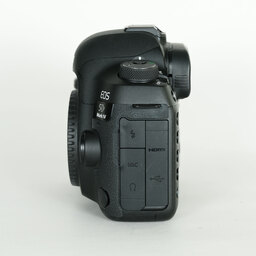 Canon EOS 5D Mark IV Canon EOS 5D Mark IV