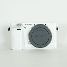 SONY α6000(ILCE-6000) SONY α6000(ILCE-6000)