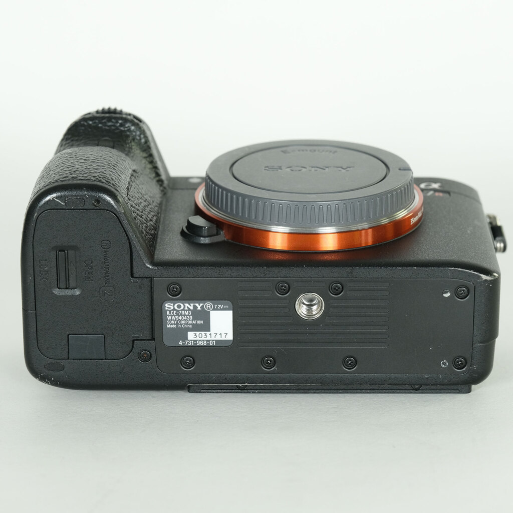 SONY α7R III(ILCE-7RM3) SONY α7R III(ILCE-7RM3)