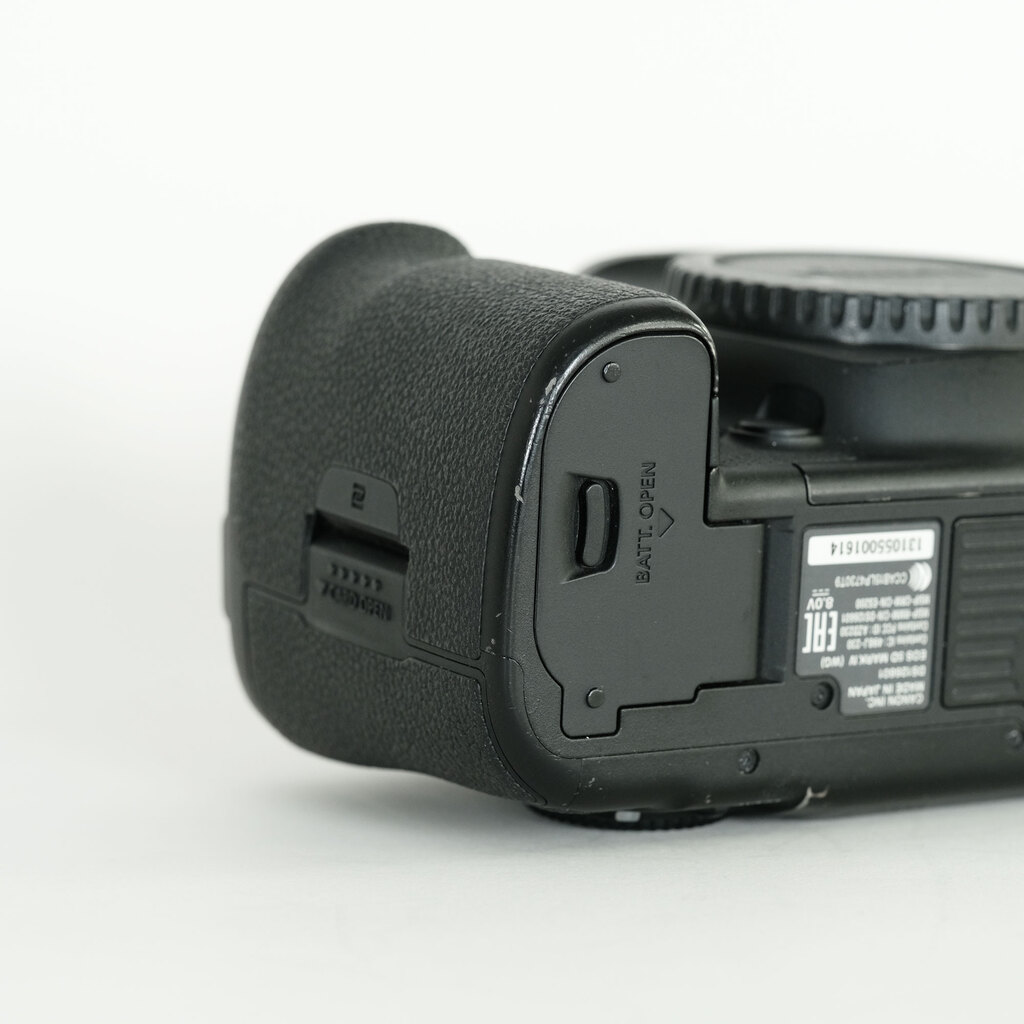 Canon EOS 5D Mark IVの出品 | ONE SCENE（ワンシーン）