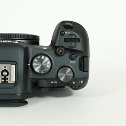 Canon EOS R6 Canon EOS R6