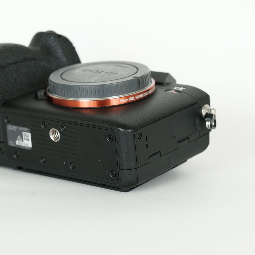 SONY α7RIV ボディ ILCE-7RM4A   【後期モデル 液晶下部にSONYロゴなし】 SONY α7RIV ボディ ILCE-7RM4A   【後期モデル 液晶下部にSONYロゴなし】