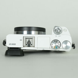SONY α6000(ILCE-6000) SONY α6000(ILCE-6000)