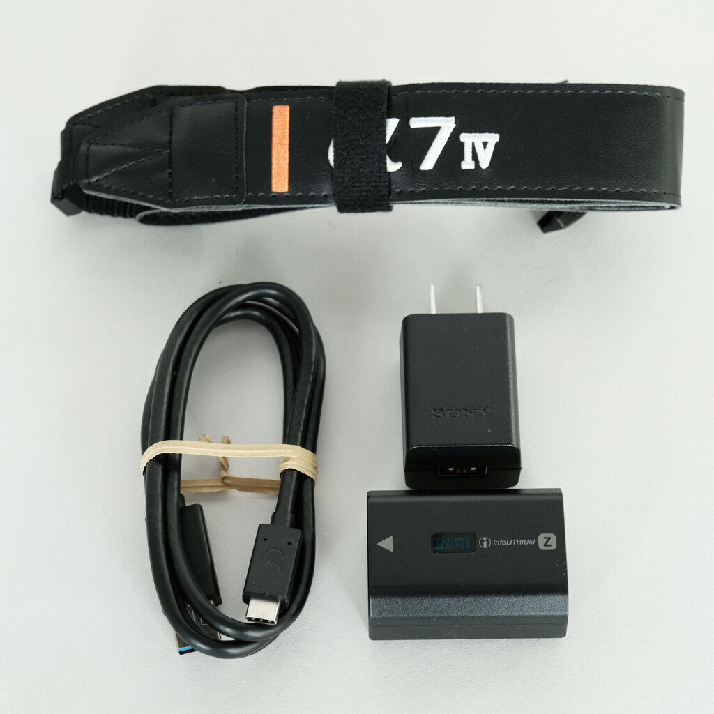 SONY α7 IV(ILCE-7M4) SONY α7 IV(ILCE-7M4)