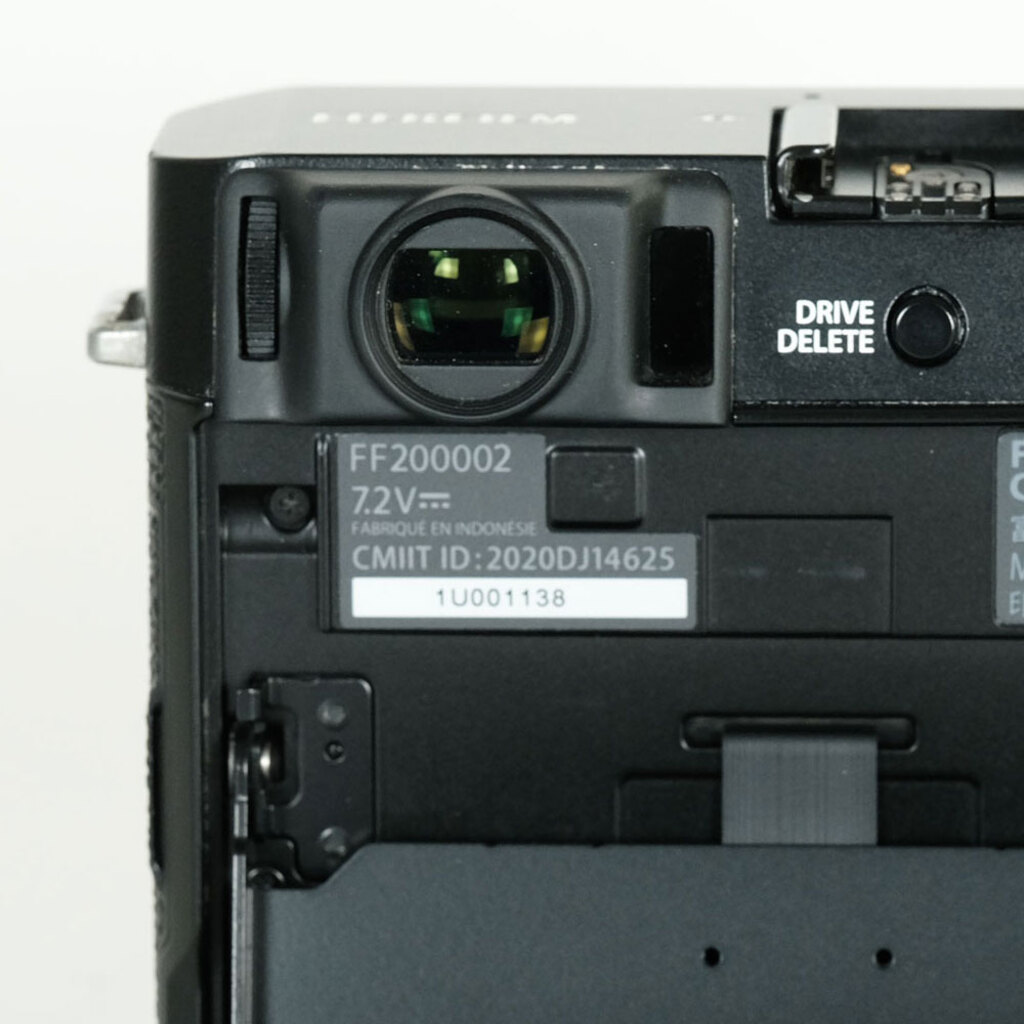 FUJIFILM X-E4 FUJIFILM X-E4