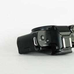 Panasonic LUMIX DC-G100V 標準ズームレンズ + トライポッドグリップキット Panasonic LUMIX DC-G100V 標準ズームレンズ + トライポッドグリップキット
