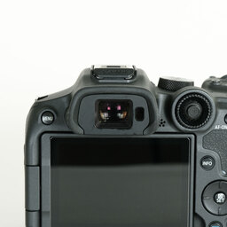 Canon EOS R7 Canon EOS R7