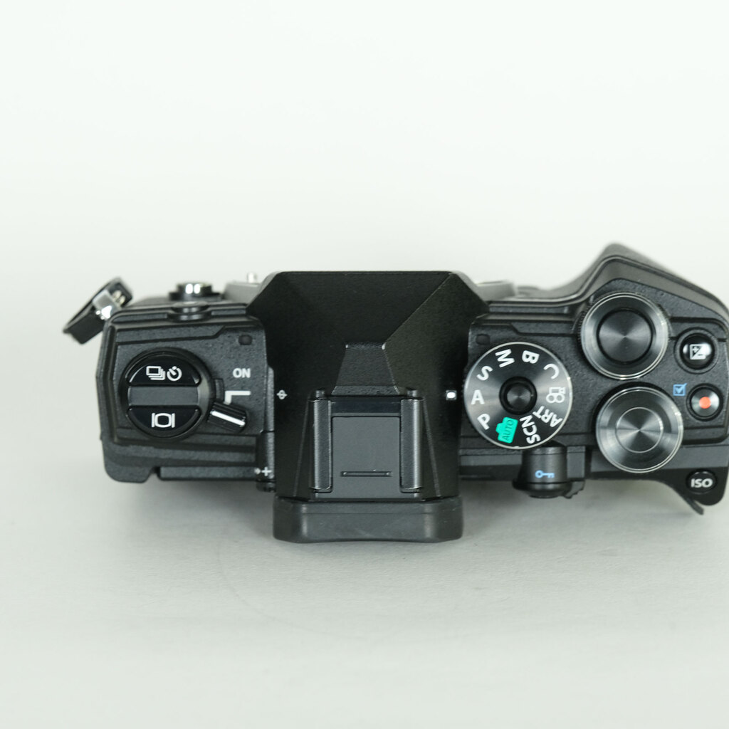 OM SYSTEM OM-5 OM SYSTEM OM-5