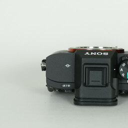 SONY α7 IV(ILCE-7M4) SONY α7 IV(ILCE-7M4)