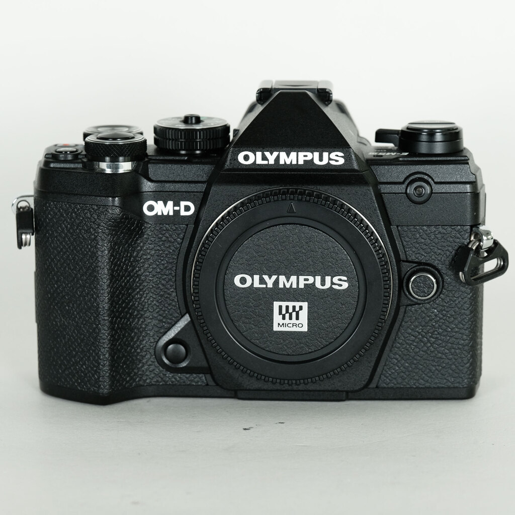 OLYMPUS OM-D E-M5 Mark III OLYMPUS OM-D E-M5 Mark III