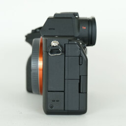 SONY α7 IV(ILCE-7M4) SONY α7 IV(ILCE-7M4)