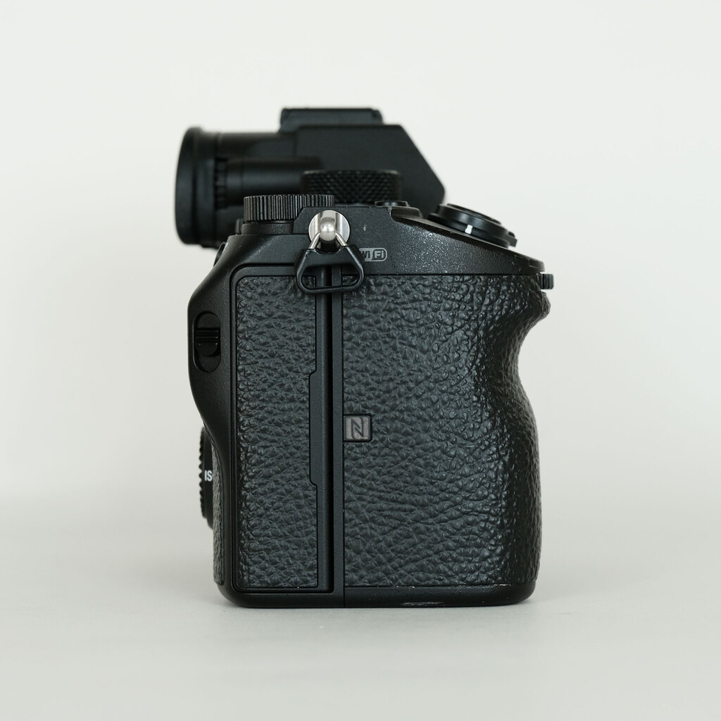 SONY α7 III(ILCE-7M3) SONY α7 III(ILCE-7M3)