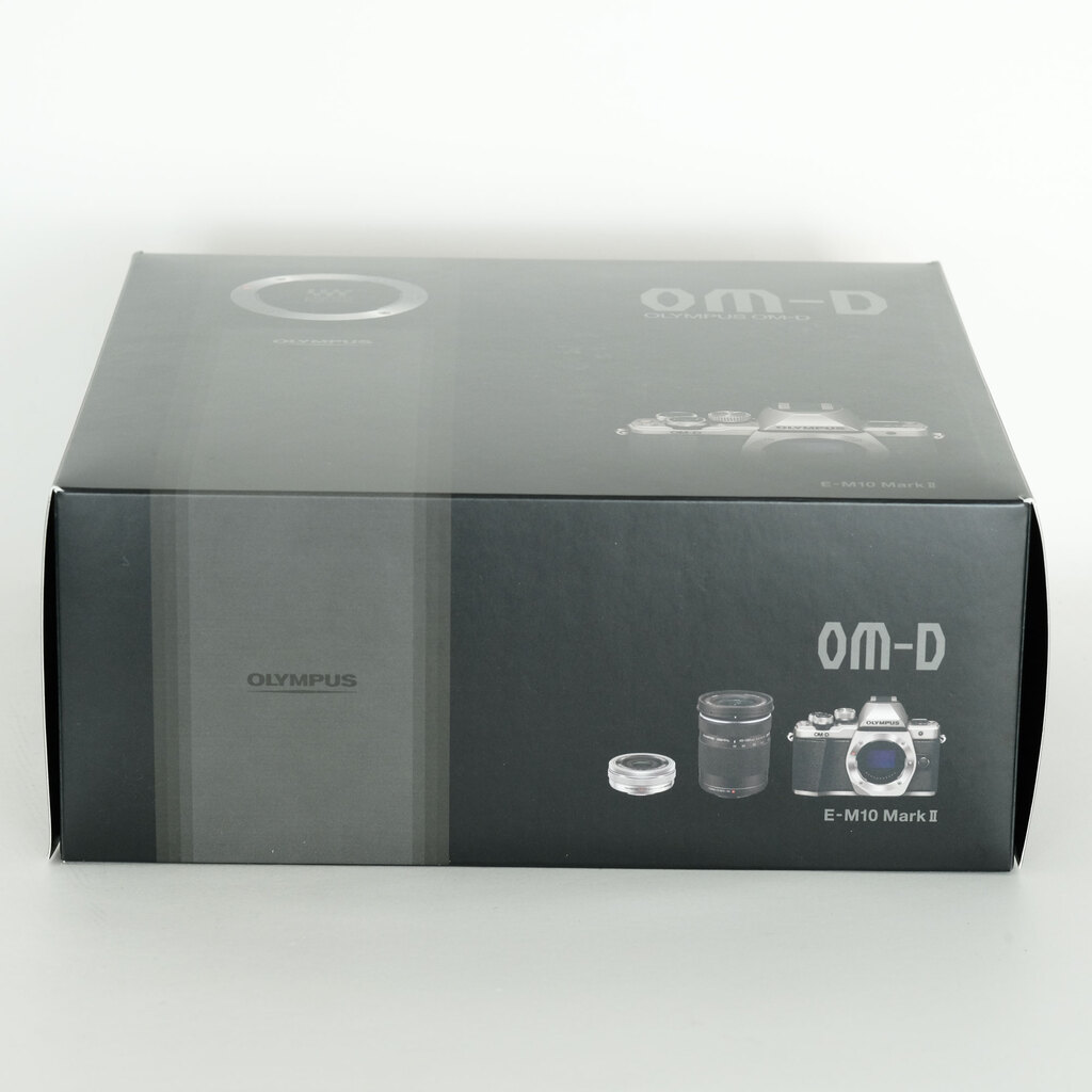 OLYMPUS OM-D E-M10 Mark II OLYMPUS OM-D E-M10 Mark II