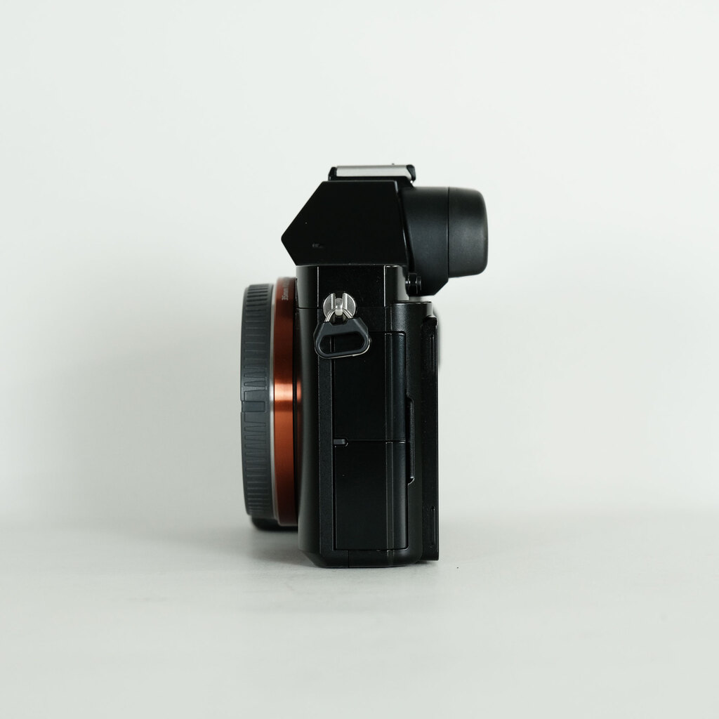 SONY α7(ILCE-7) SONY α7(ILCE-7)