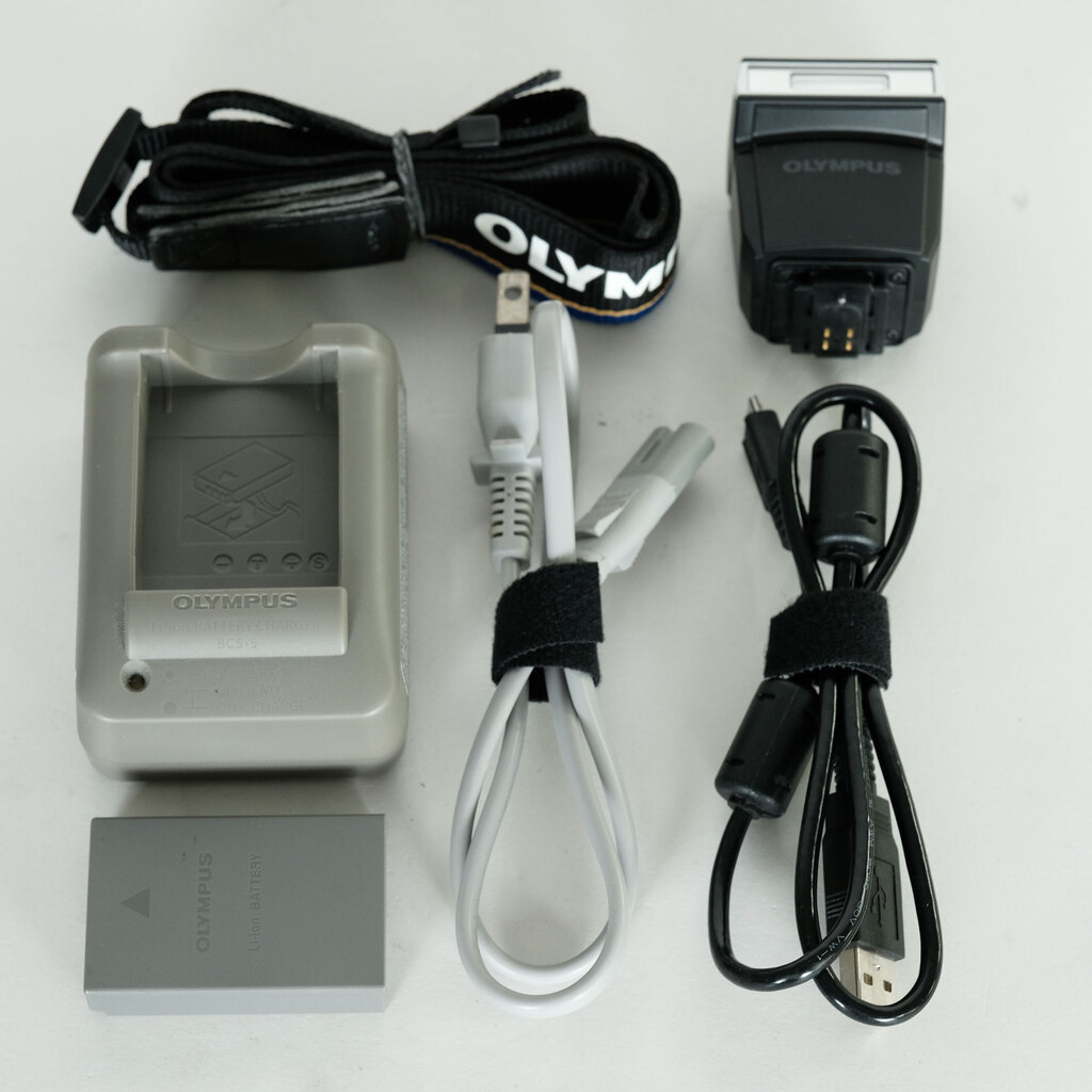 OLYMPUS OM-D E-M5 Mark III