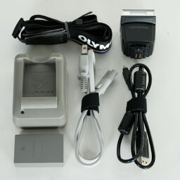 OLYMPUS OM-D E-M5 Mark III