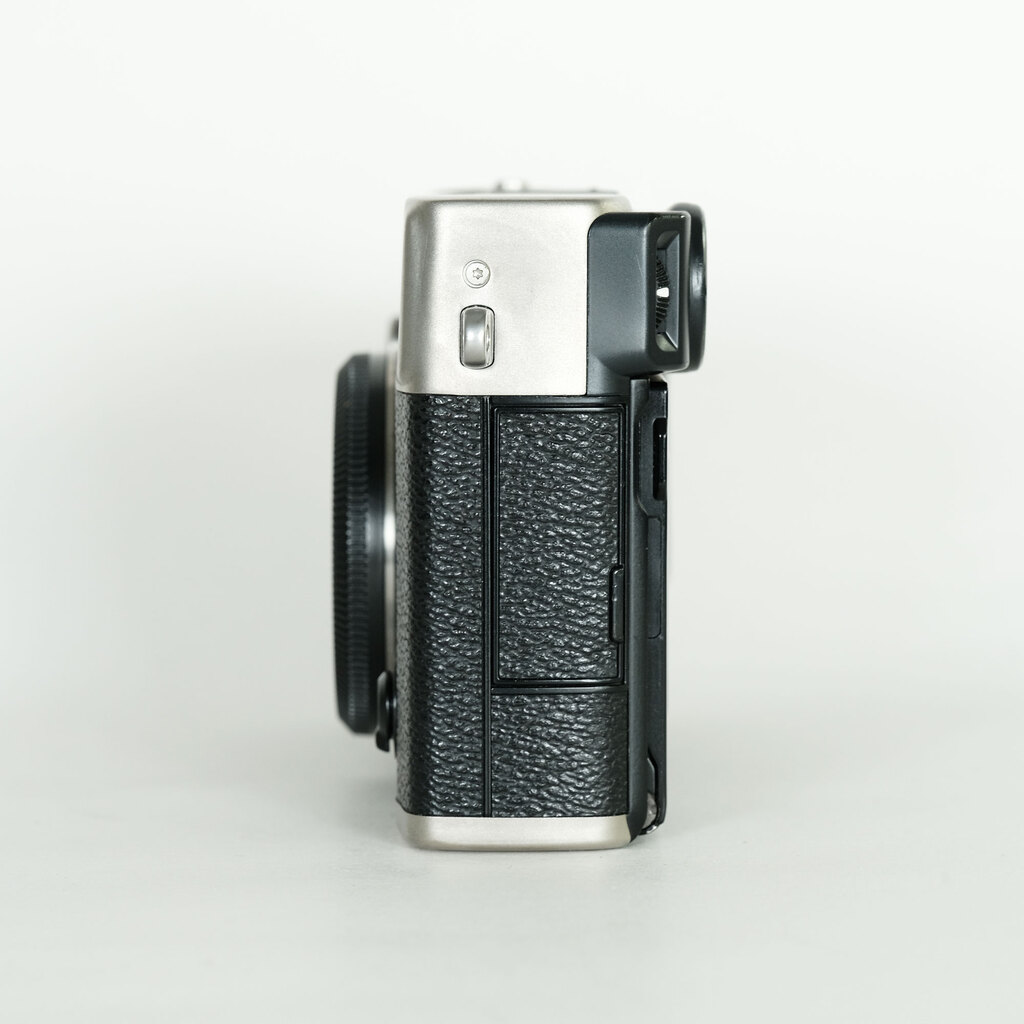 【ジャンク】富士フイルム　X-Pro3  本体のみ ジャンク】富士フイルム X-Pro3 本体のみ - メルカリ
