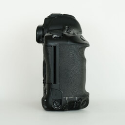 Canon EOS-1D X Mark II Canon EOS-1D X Mark II