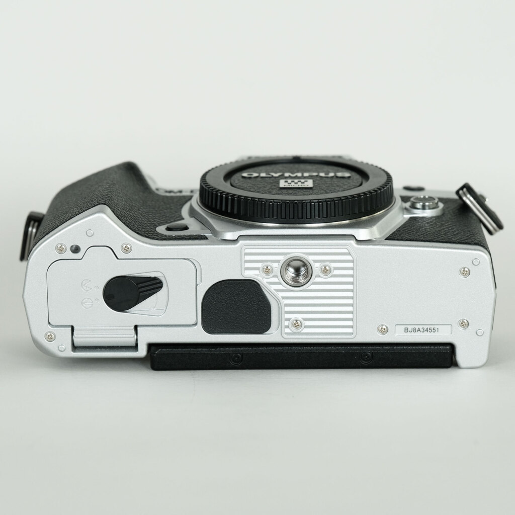 OLYMPUS OM-D E-M5 Mark III OLYMPUS OM-D E-M5 Mark III