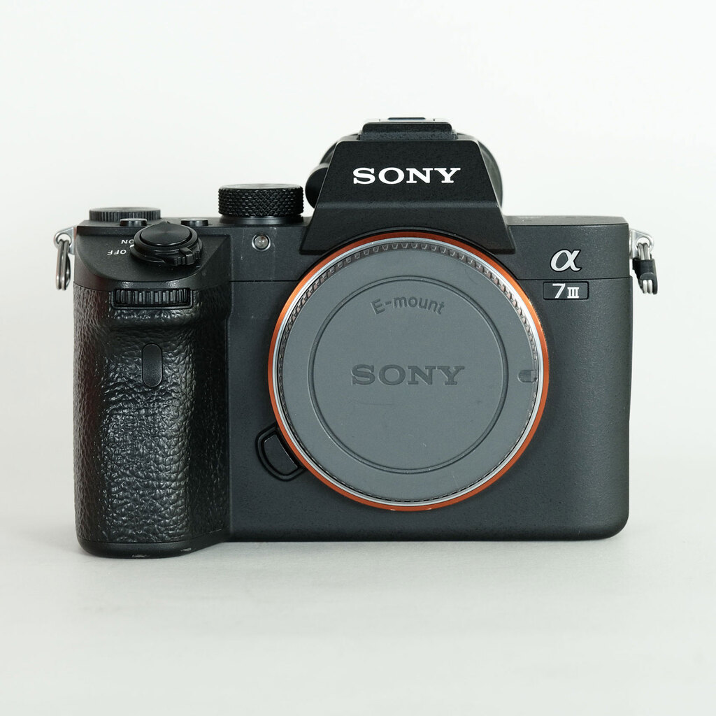 SONY α7 III(ILCE-7M3) SONY α7 III(ILCE-7M3)