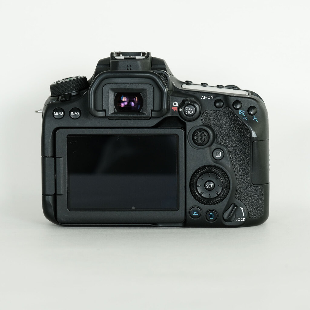 Canon EOS 90D Canon EOS 90D