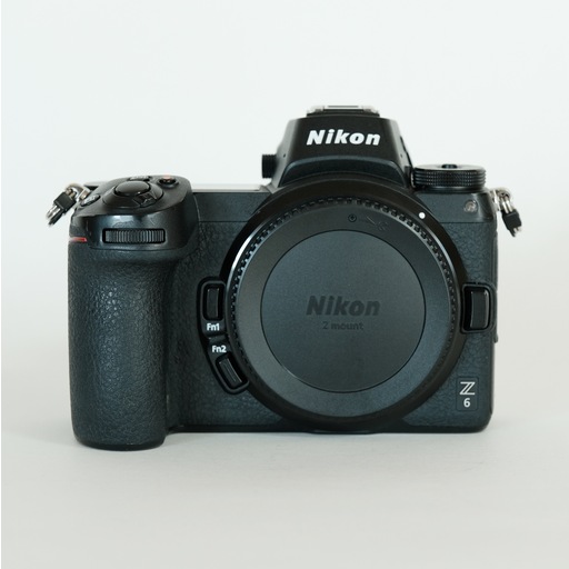 Nikon FA フィルム一眼レフカメラ  単焦点レンズ＋ズームレンズ　セット Nikon FA フィルム一眼レフカメラ 単焦点レンズ＋ズームレンズ