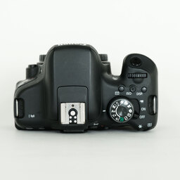 Canon EOS Kiss X8i Canon EOS Kiss X8i