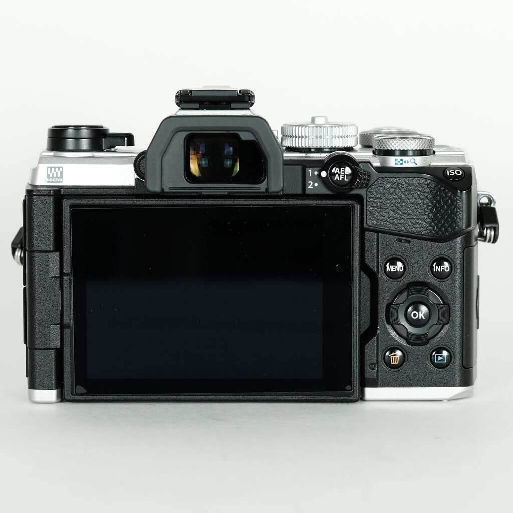 OM SYSTEM OM-5 ボディー 美品 美品》OM SYSTEM OM-5 ボディ : カメラ専門店マップカメラYahoo