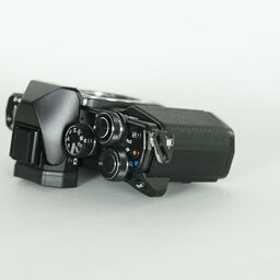 OLYMPUS OM-D E-M10 Mark II OLYMPUS OM-D E-M10 Mark II