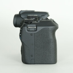 Canon EOS R10