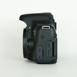 Canon EOS Kiss X8i Canon EOS Kiss X8i